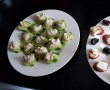 Aperitiv castravete cu salata de vinete si carnat la cuptor cu feta-9