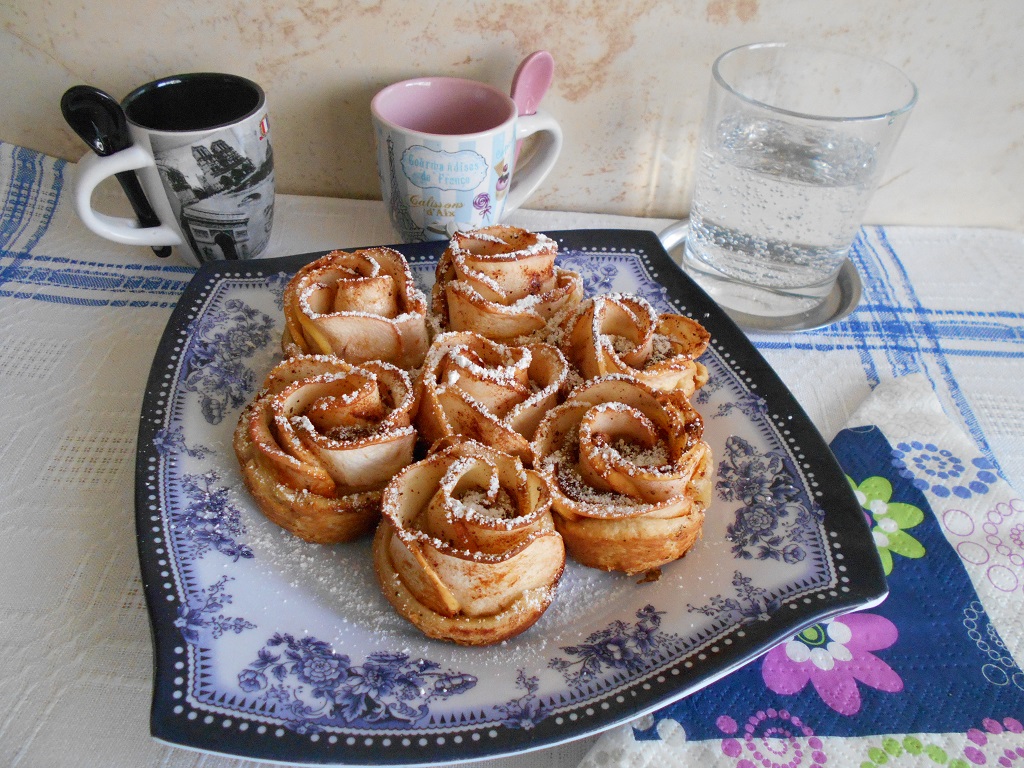 Desert trandafirasi in foietaj