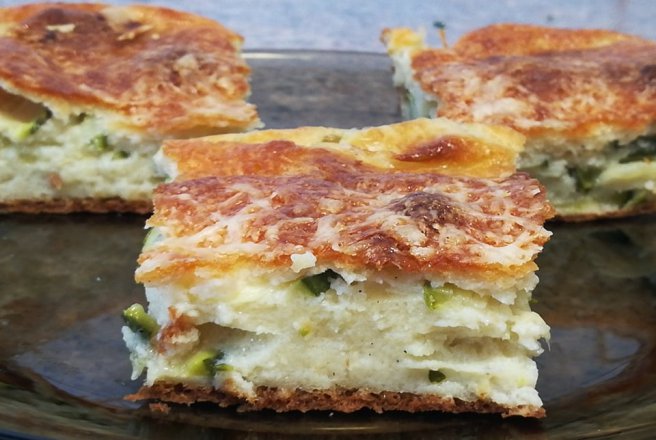 Aperitiv tarta cu zucchini