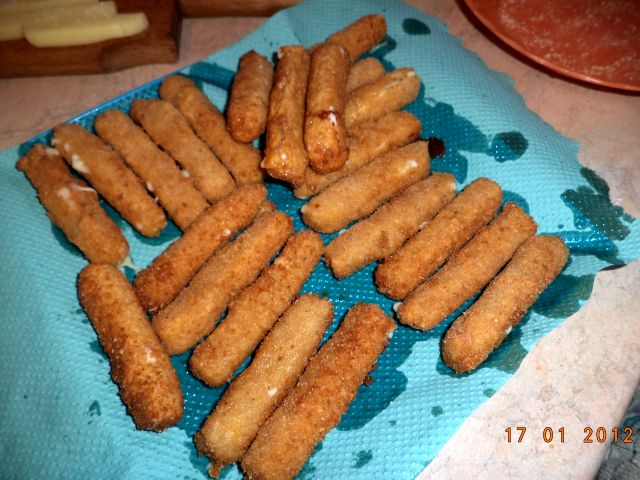 Aperitiv mozzarela sticks