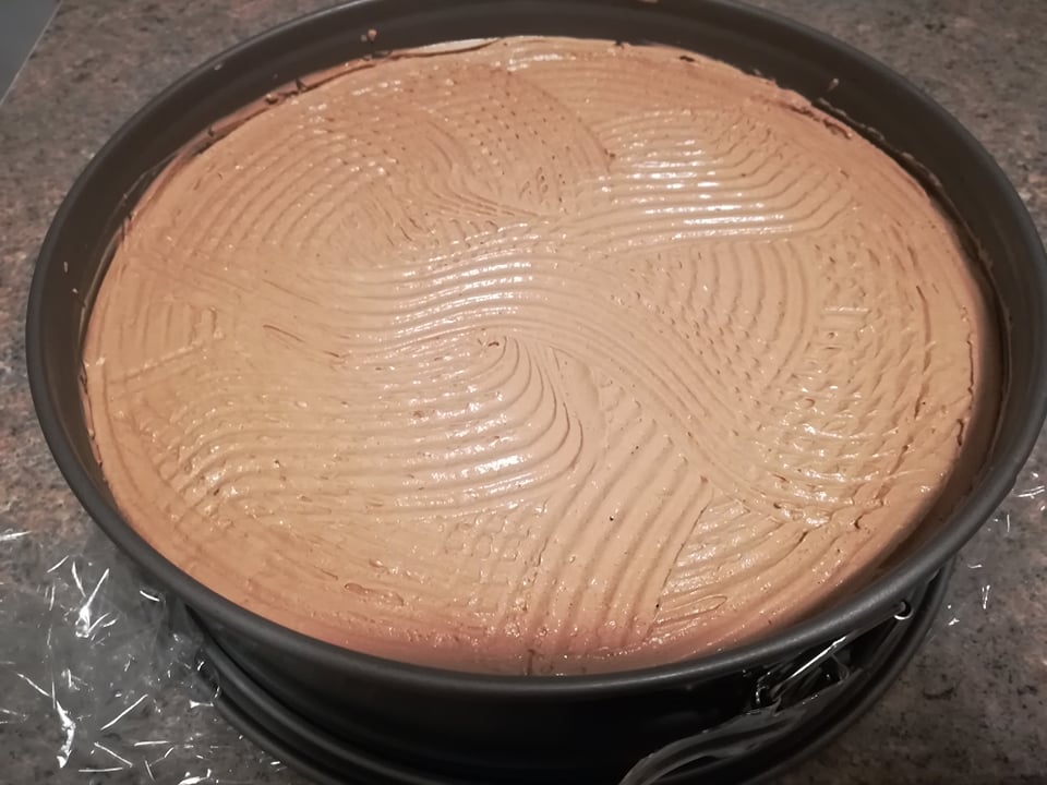 Desert cheesecake, cu ciocolata si fructe de padure