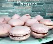 Desert macarons in cuptor pe gaz-11