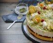 Desert tort cu macha, mousse de mango si crema de ciocolata alba cu pere-8