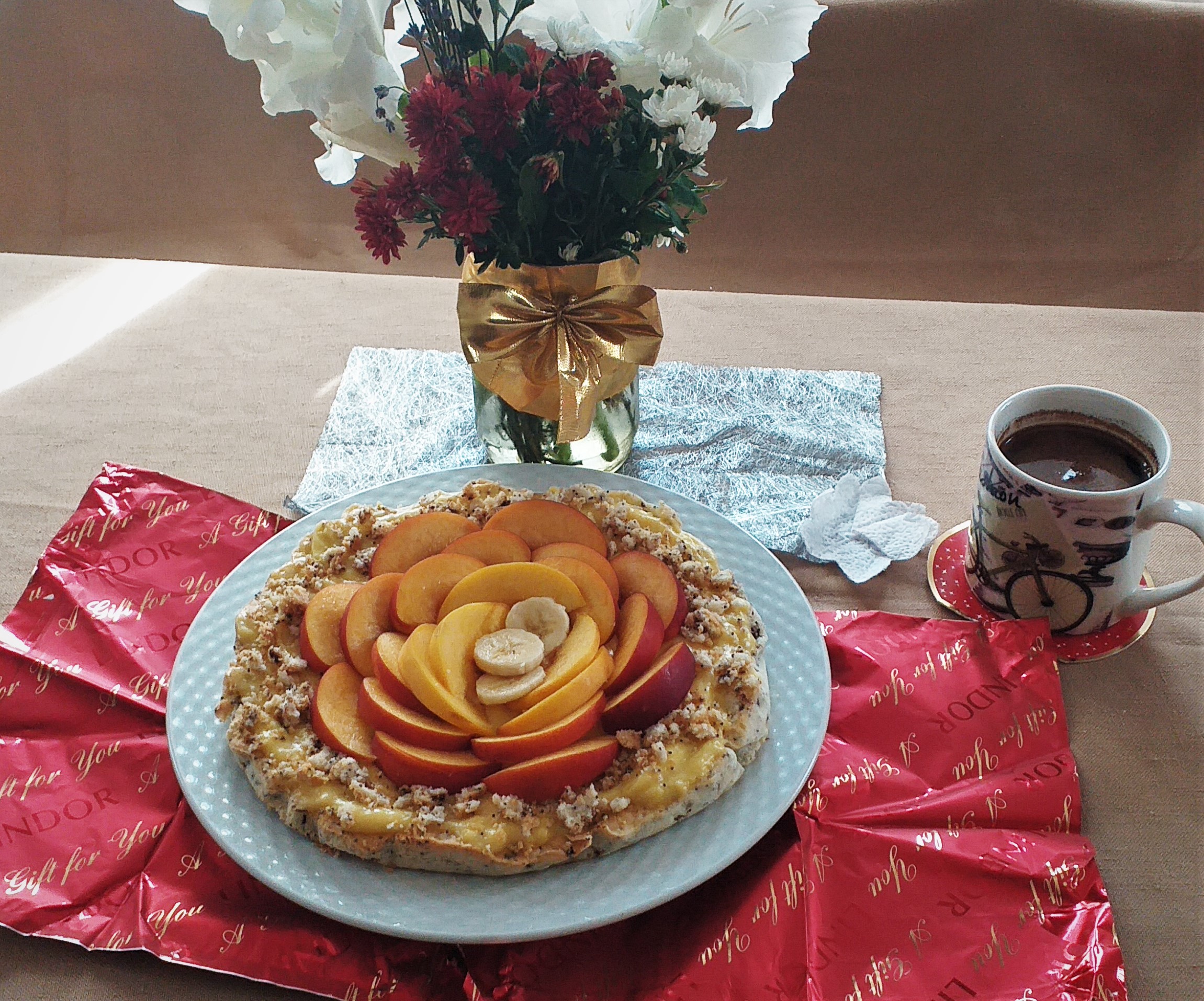Desert tarta cu crema de vanilie si fructe
