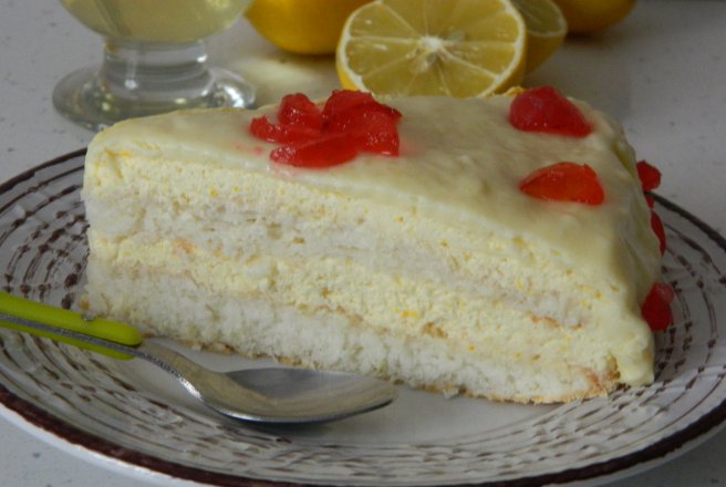 Desert tort cu nuca de cocos si crema de lamaie