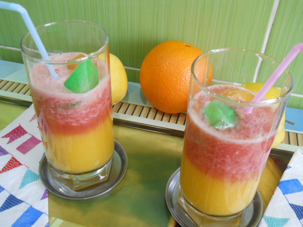 Smoothie de grapefruit, portocala si mar