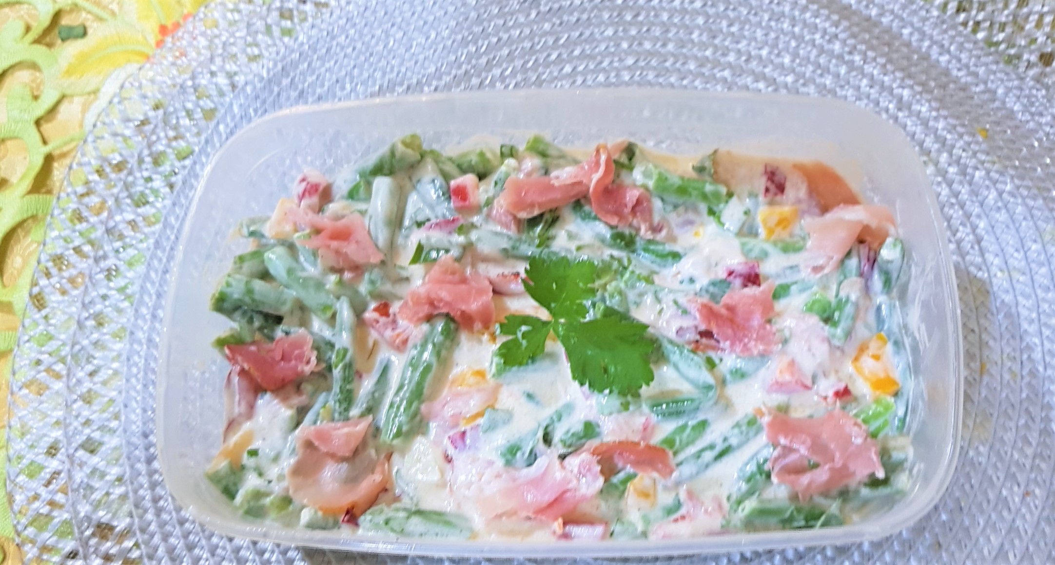 Salata de fasole verde cu sunculita