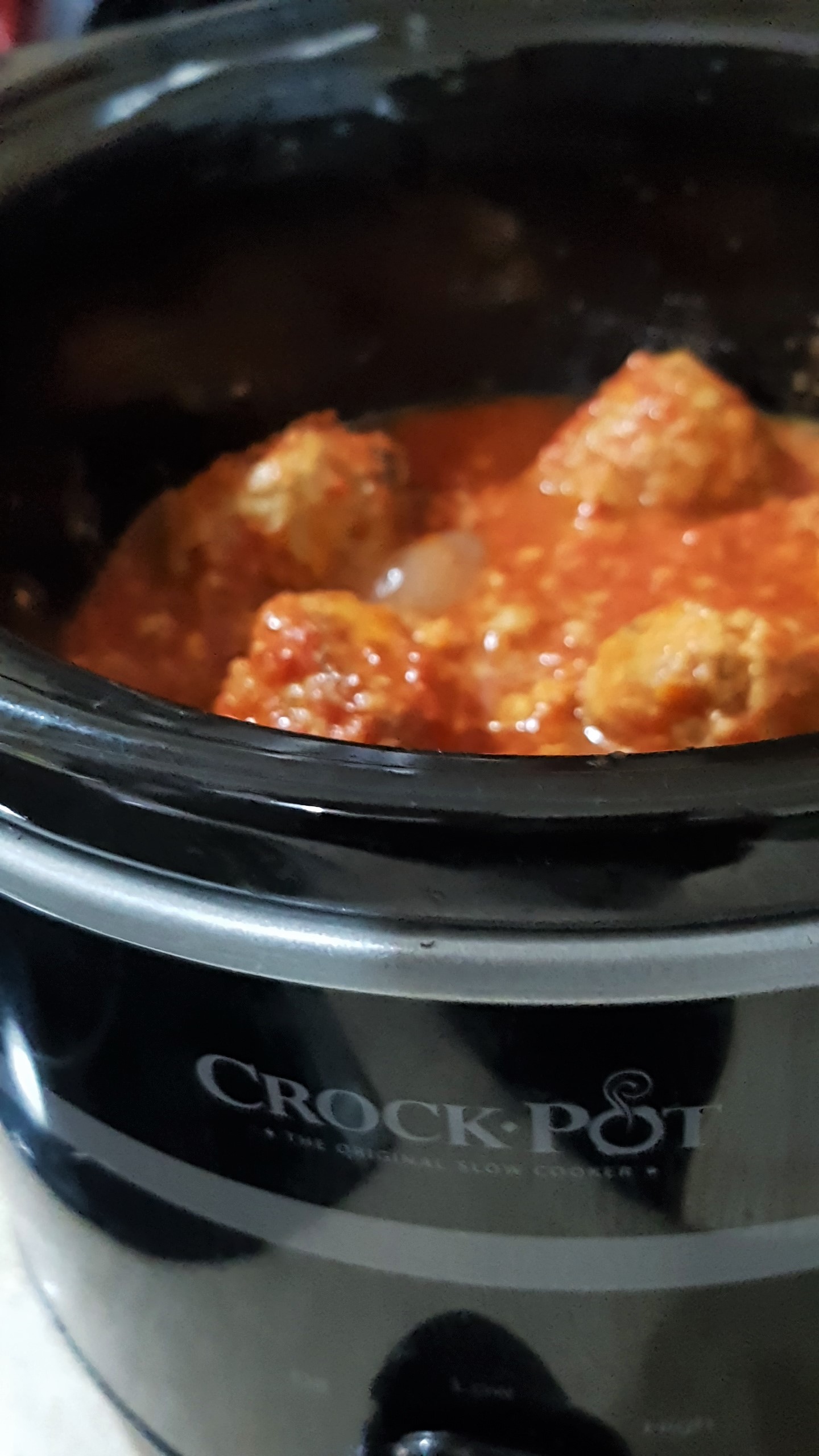 Chiftelute in sos de rosii cu tagliatelle la slow cooker Crock Pot