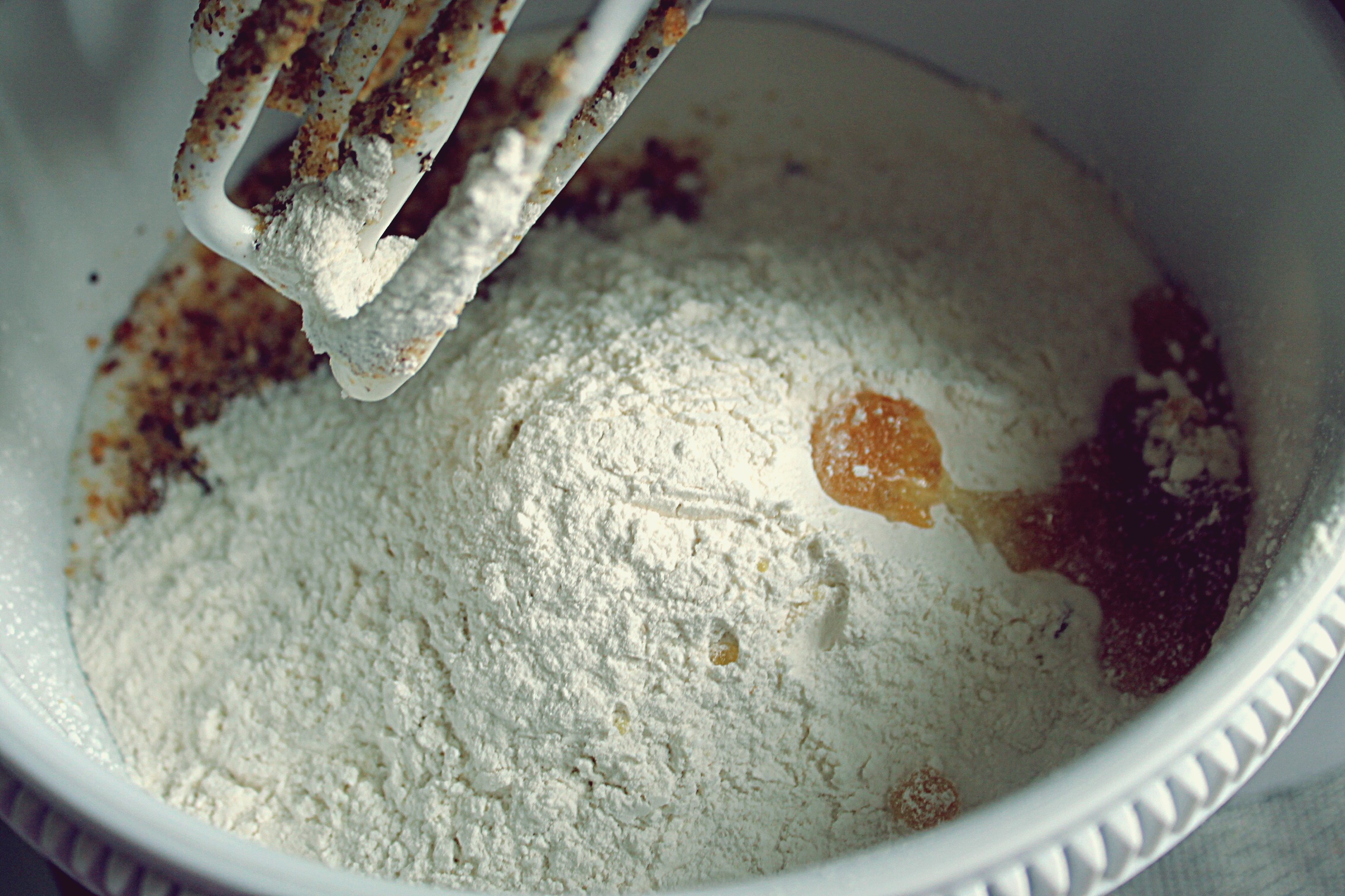 Desert prajitura cu foi din albusuri si crema de branza