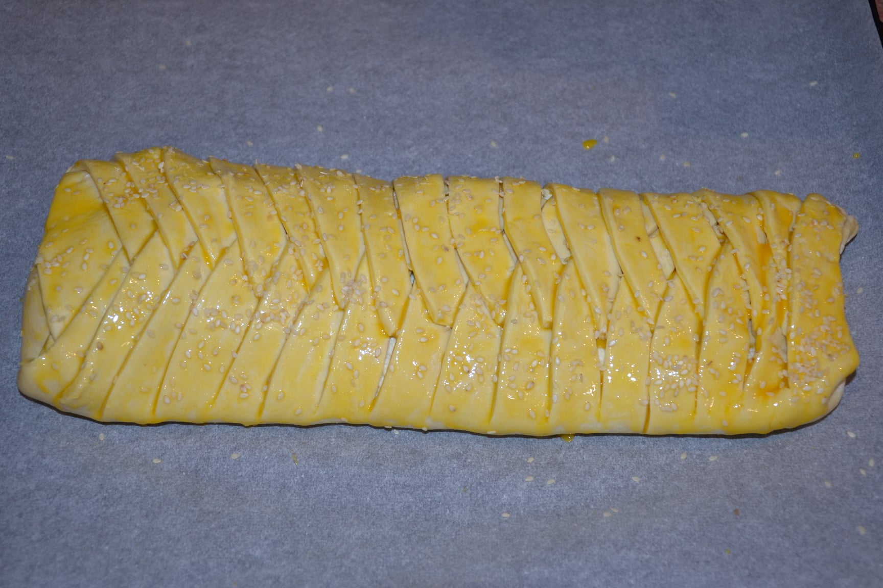 Aperitiv placinta impletita cu branza