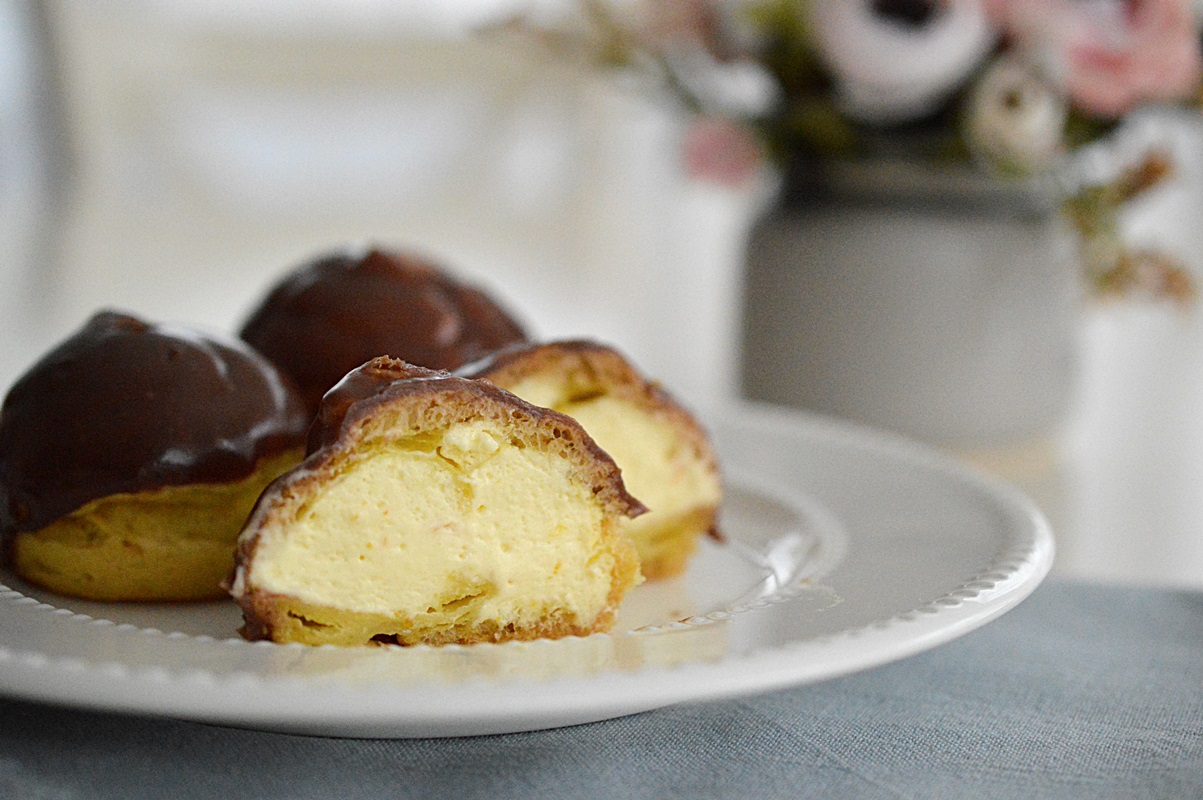 Desert profiterol