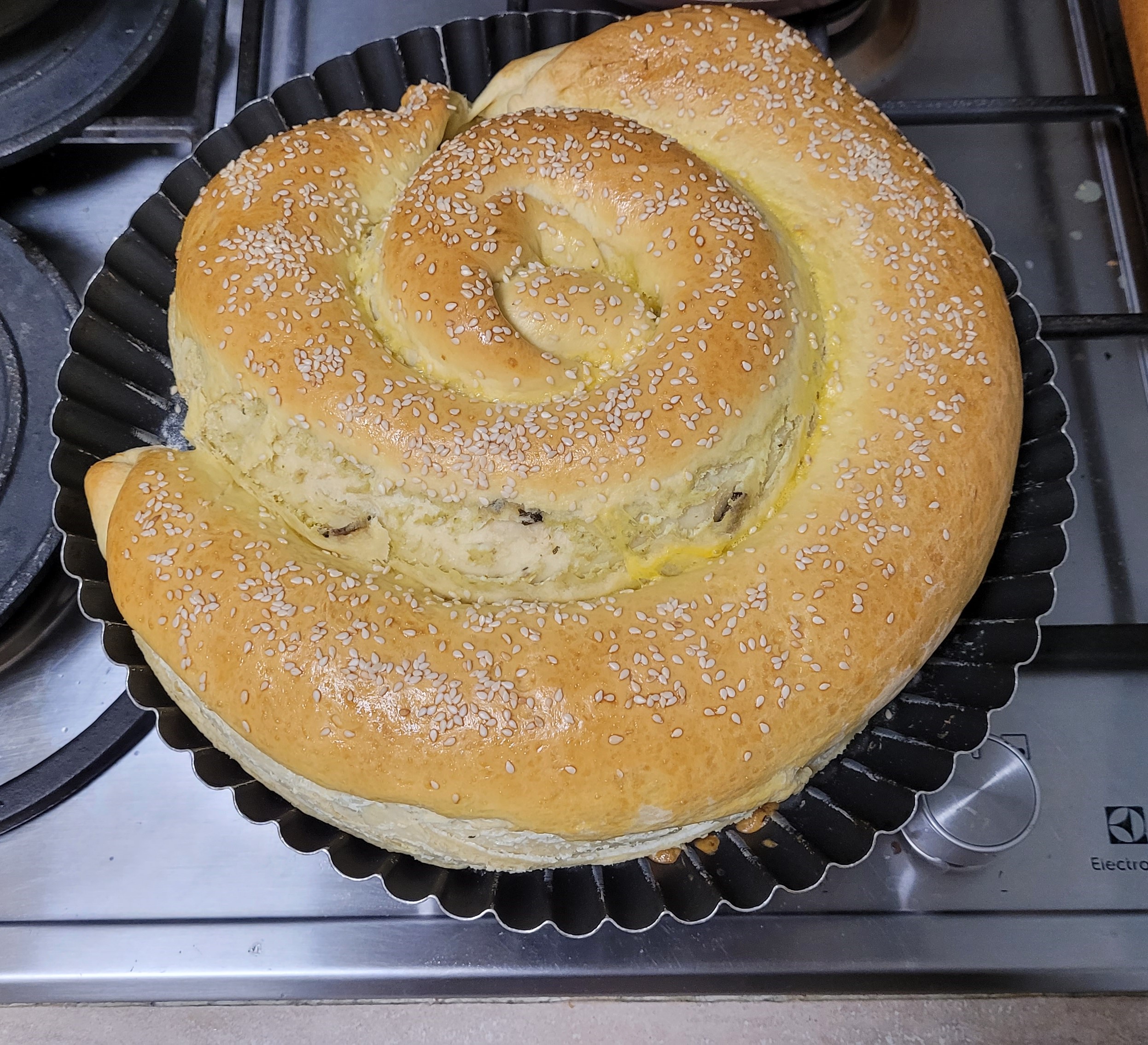 Aperitiv placinta melc cu pesto si branza feta