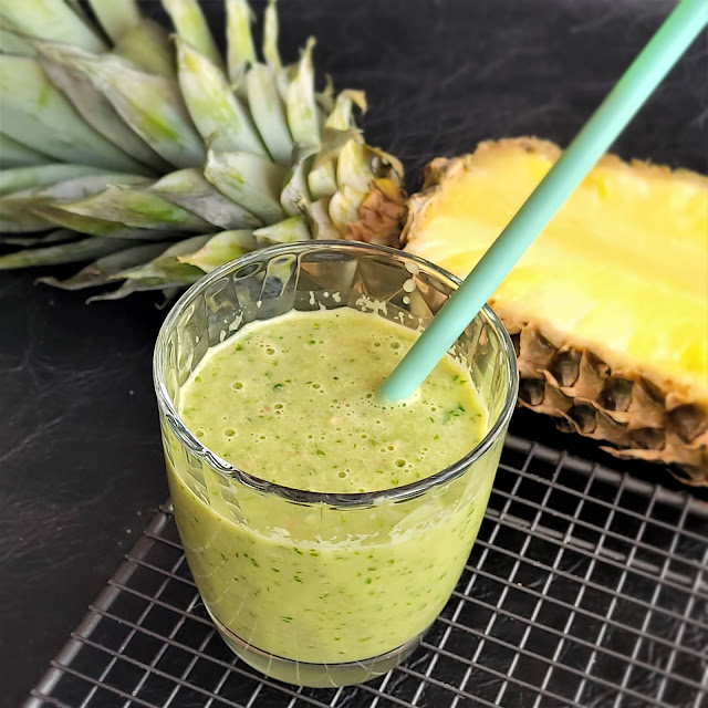 Smoothie de ananas cu spanac