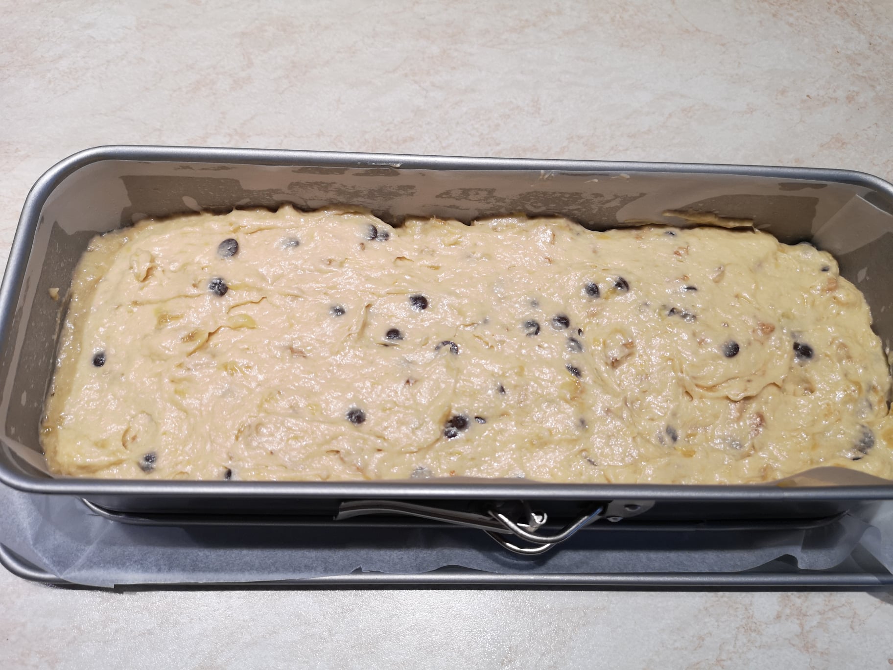 Desert banana bread cu nuci si ciocolata