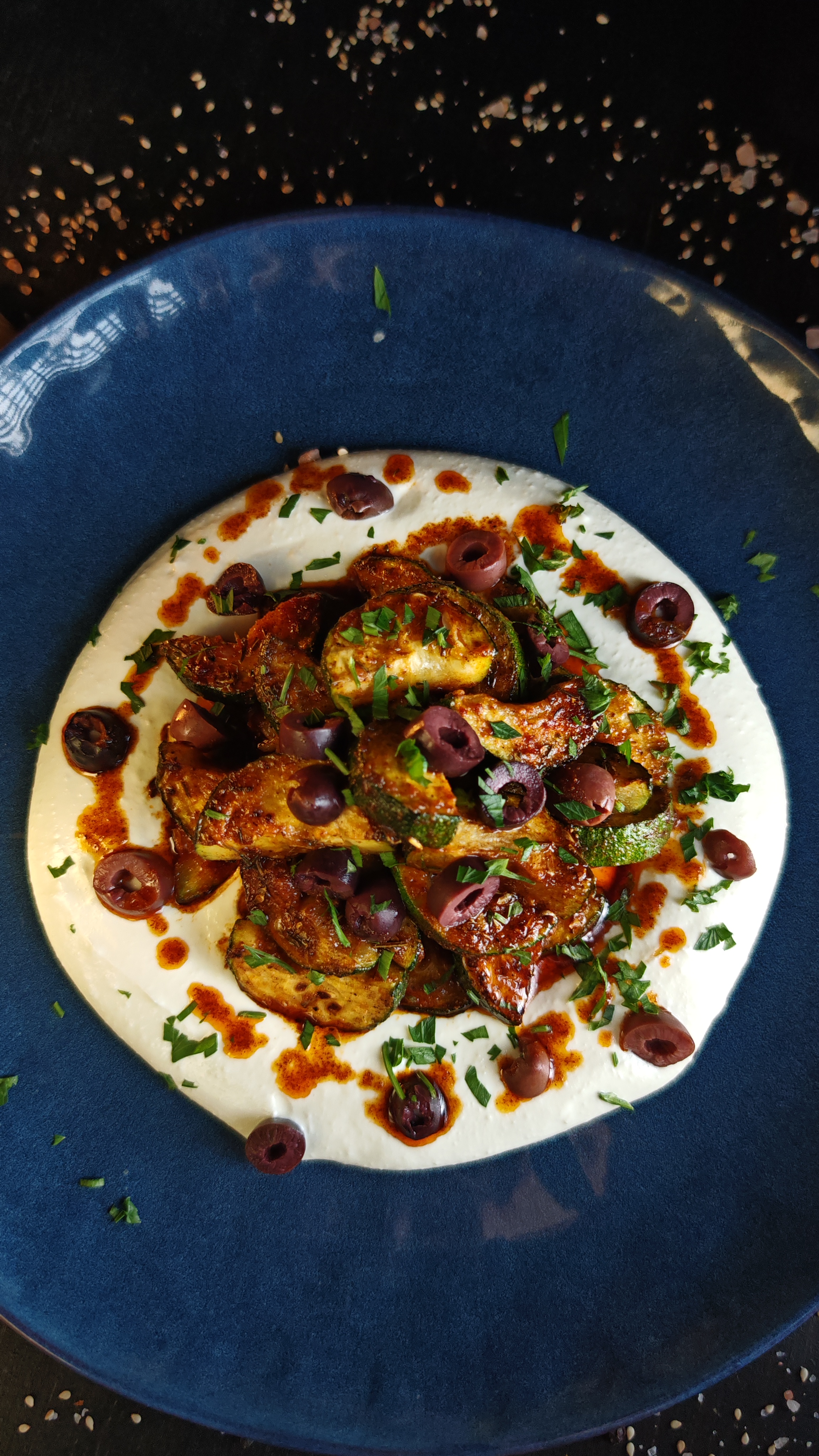 Mâncare de dovlecei cu cremă de brânză - Rețeta rapidă și savuroasă