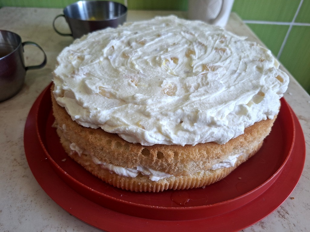 Tort Pina Colada - Reteta delicioasa cu ananas