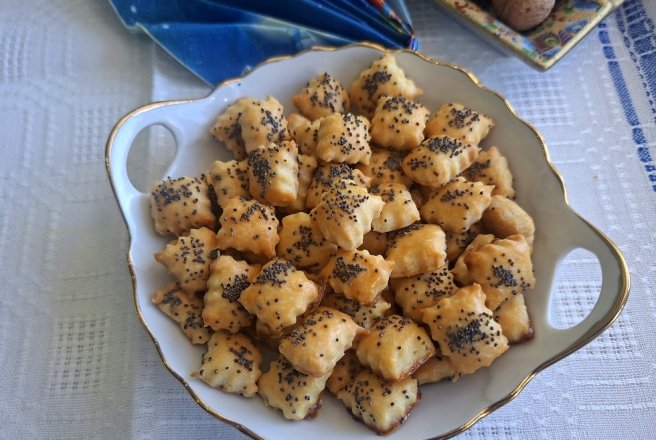 Crackers cu mac - Rețeta gustoasă de casă