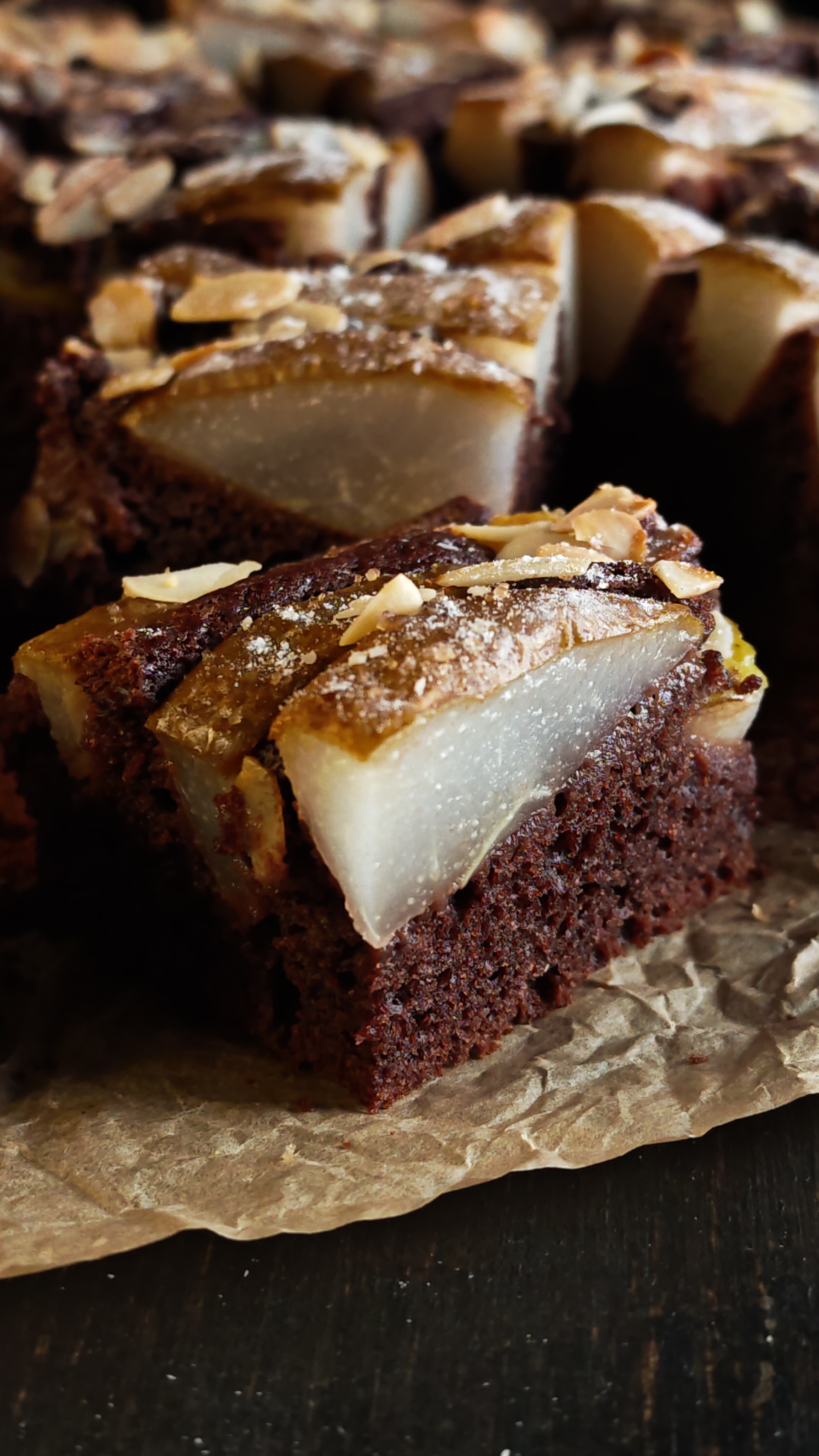 Prăjitura cu pere și cacao - Delicioasă și pufoasă