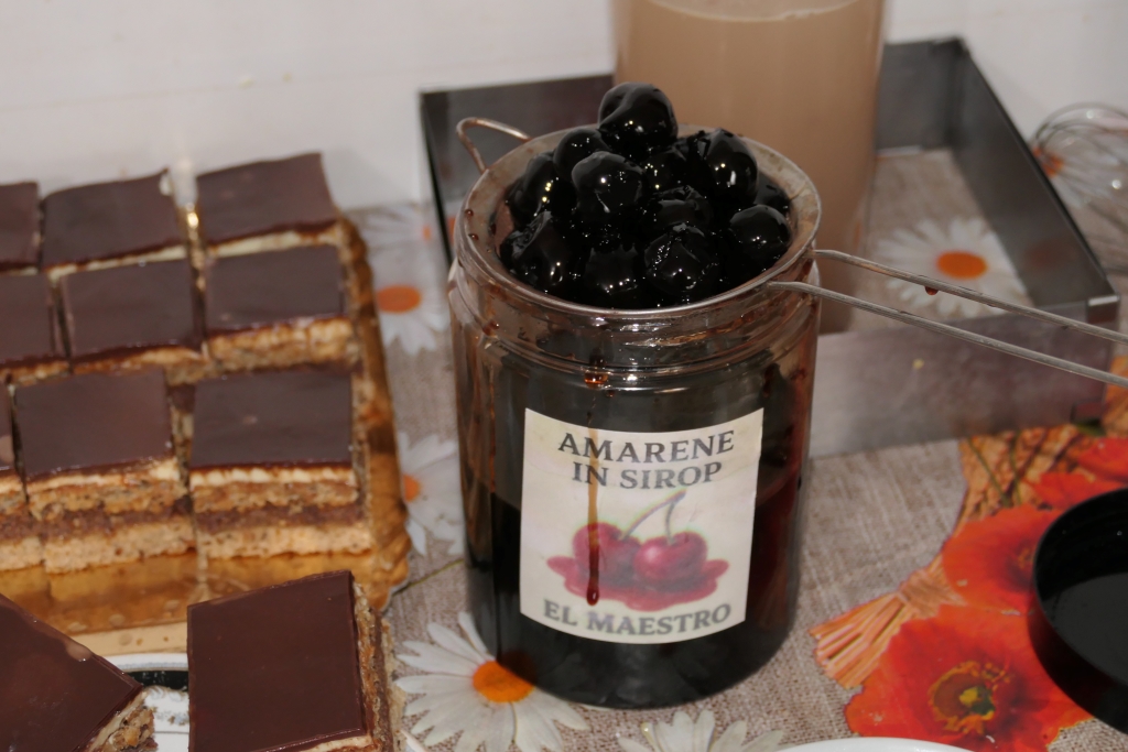 Prajitura cu dragoste ( Leontina 55 )