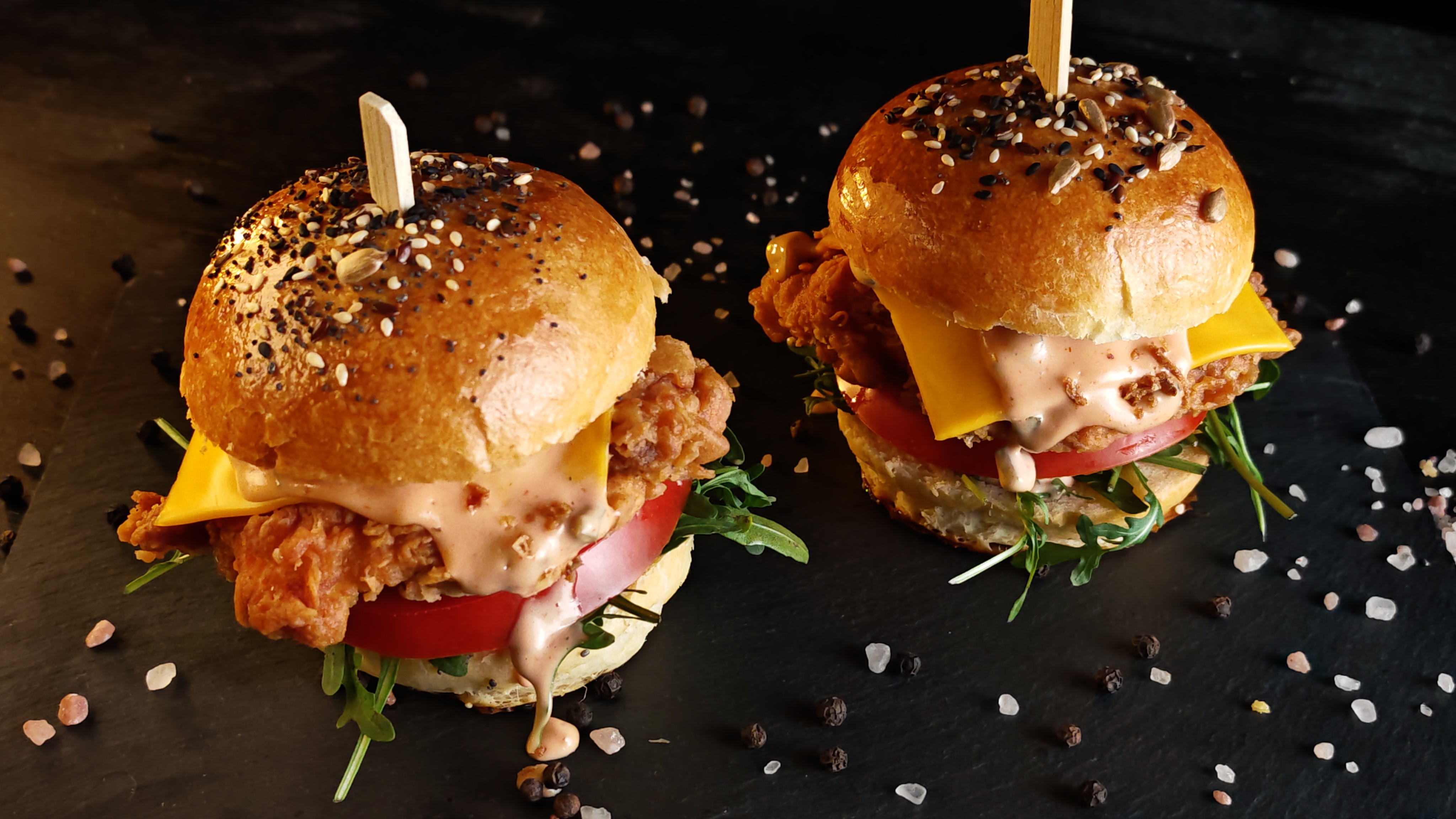 Burger de pui - Rețeta savuroasă de casă